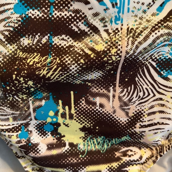 Apple bottom new bikini 3x with free designer gift - Picture 5 of 9